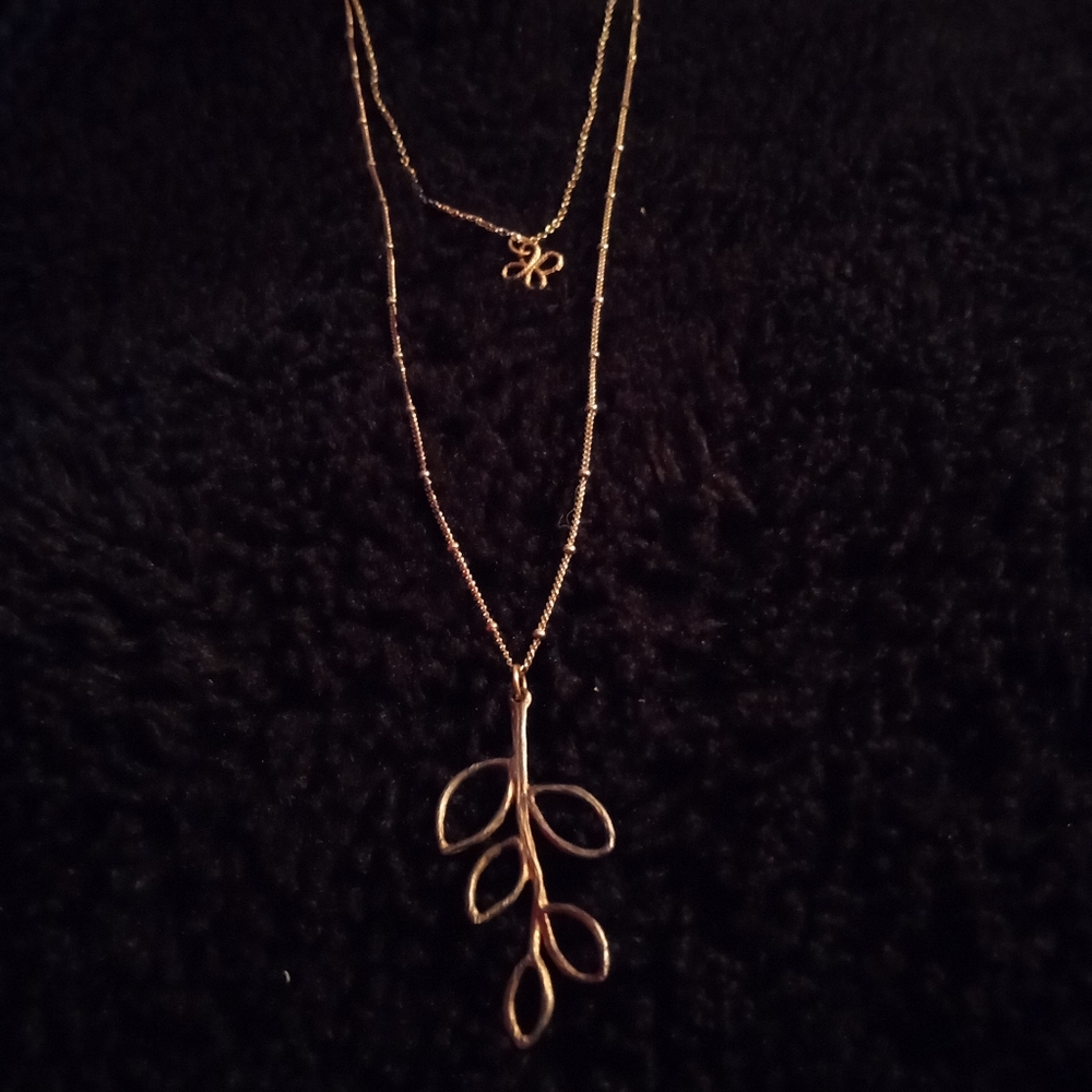 Gold Tone Leaf Double Necklace